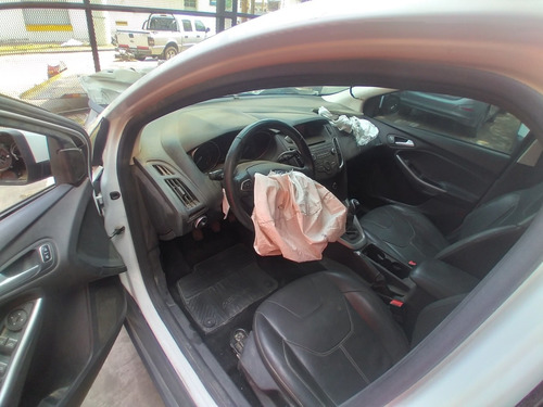 Imagen 6 de 15 de Ford Focus 3 2.0 Se Plus