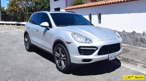 Porsche Cayenne .