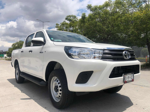 Imagen 4 de 15 de Toyota Hilux 2019 2.7 Cabina Doble Base Mt