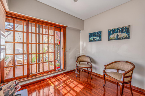 Triplex - Venta - 6 Amb - Suite - Patio - Cocheras - Coghlan