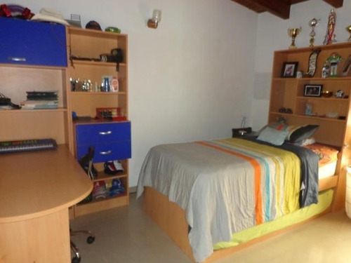 Imagen 18 de 26 de Espectacular Casa En Venta En Santa Elena, Totalmente Remodelada, Piso De Porcelanato, Diferentes Ambientes Y Espacios, Areas Recreativas Y Verdes, Inf. 0424-5337900, Cod. 22-17104, Nds 25