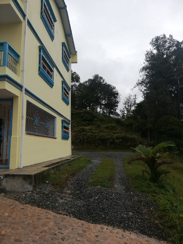 Imagen 2 de 10 de Venta Apartamento 2o Piso. Nuevo