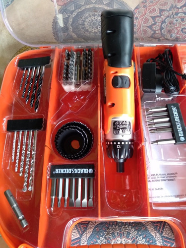 Imagen 2 de 10 de Kit 75 Acc -atornillador- Black Y Decker -poco Uso -perfect