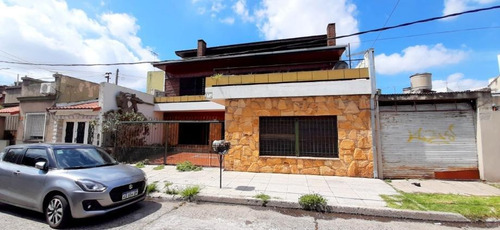 Imagen 13 de 14 de Chalet En Venta En Valentin Alsina