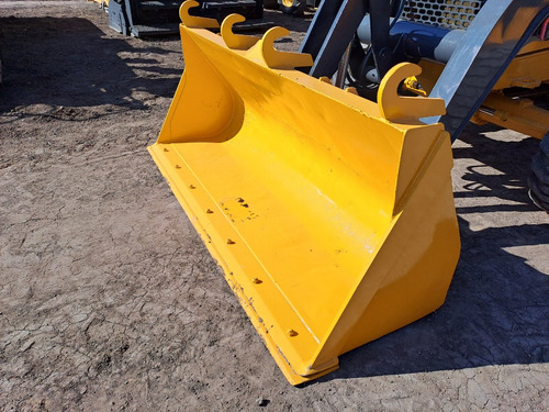Retroexcavadora John Deere 310j 2008