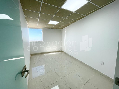 Consultorio En Venta Con Dos Privados Con Acabados.
