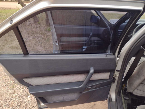 Imagen 14 de 21 de Alfa Romeo 174 Twin Spark 2.0