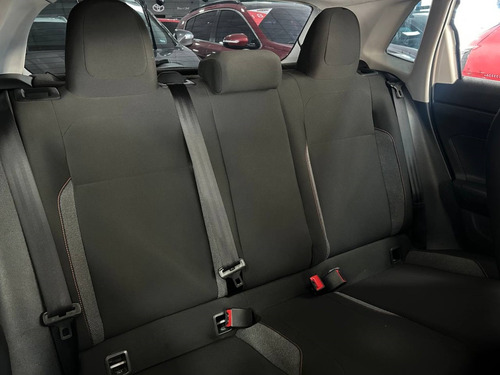 Volkswagen Pólo 1.0 MPI TRACK MANUAL
