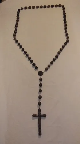 Rosario De Madera Pulida