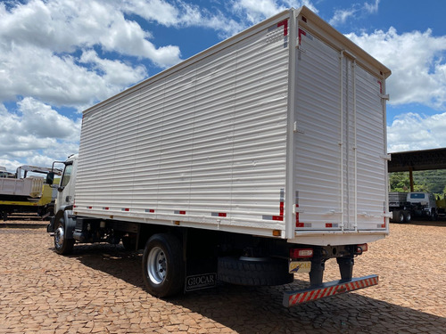 Volvo Vm 270 4x2 Cabine Leito Com Bau