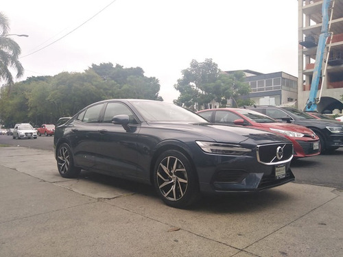 Imagen 9 de 12 de Volvo S60 Momentum 2020