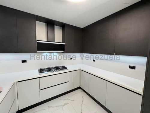 Encantadora Casa En Venta El Cafetal Rah Mls25-22537