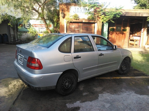 Volkswagen Polo Classic 1.9 Sd Comfortline 2006