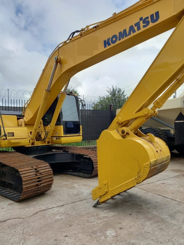 Excavadora Komatsu Pc200 2016