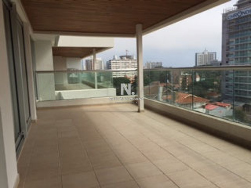 Apto 2 Dorm Y Medio, 2 Baños, Balcón- Ref: 1766