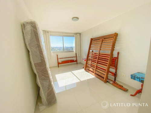 Apartamento En Roosevelt- Ref: 46