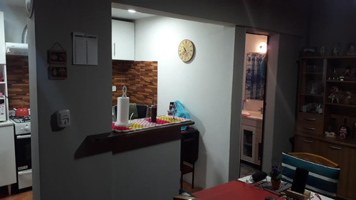 Imagen 3 de 11 de Ph - 2 Ambientes - 45 M2 Aprox. - Caseros