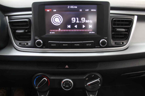 Imagen 14 de 14 de Kia Kia Rio Sedan 2019 4 Cilindros