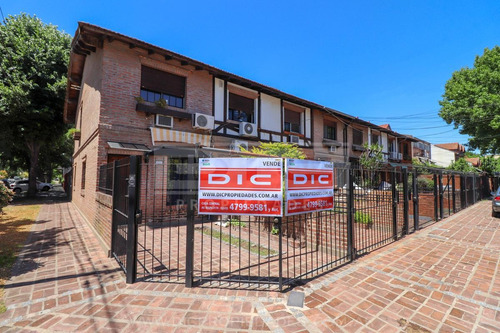 Imagen 22 de 23 de Duplex 3 Ambientes Venta Con Patio Toilette Y Play En Olivos