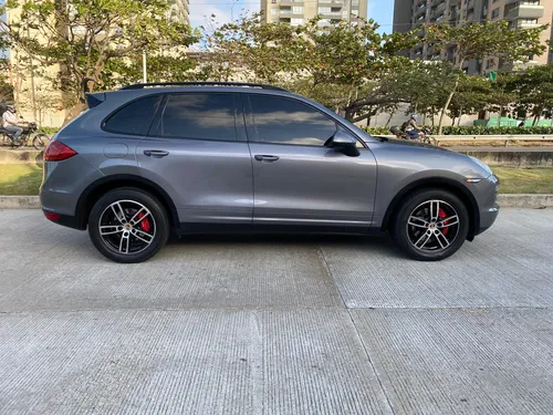 Porsche Cayenne 4.8 S