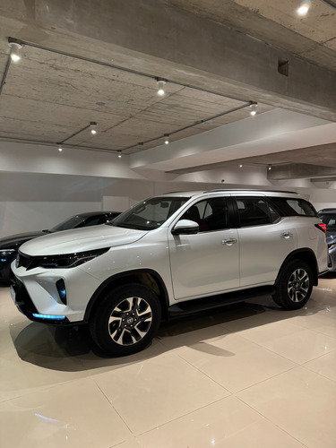 Toyota SW4 2.8 Srx 204Cv 4X4 7As At