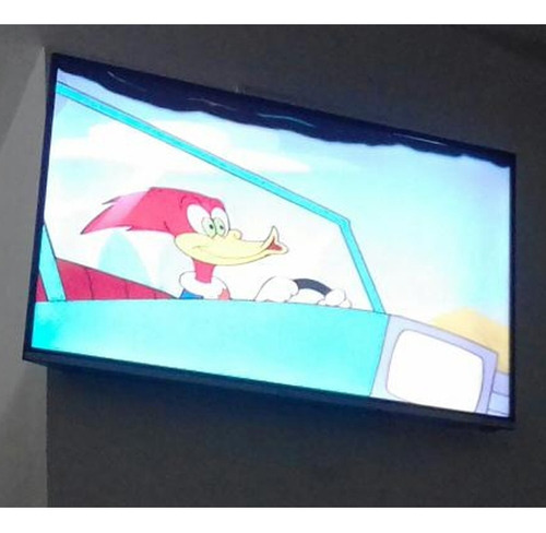 Smart Tv Philco 4k De 49 Polegadas Com Avaria Na Tela