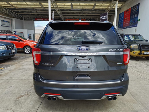 Imagen 8 de 15 de Ford Explorer Platinum 2113