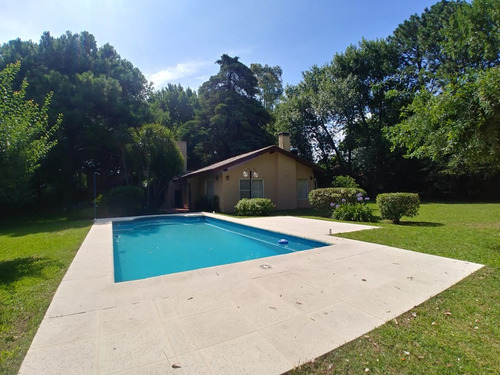 Casa En Club De Campo El Moro