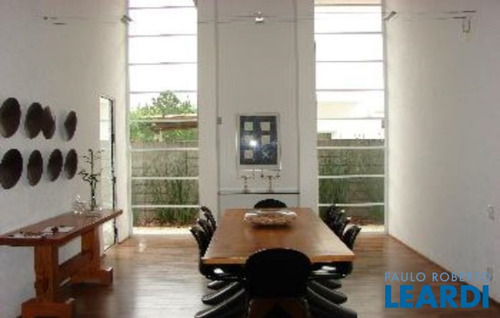 Imagem 2 de 10 de Casa Em Condomínio - Tamboré - Sp - 525584