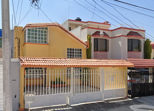 Casa En Venta En Tlalnepantla, Col. Del Valle, Tum