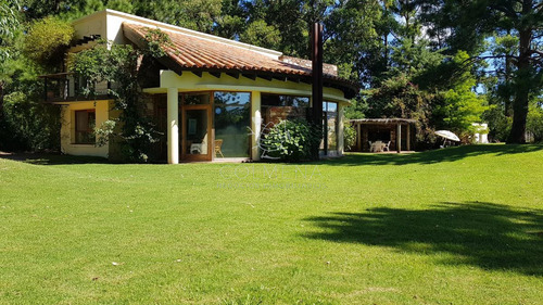 Muy Buena Casa En Solanas A 2 Cuadras De La Playa
