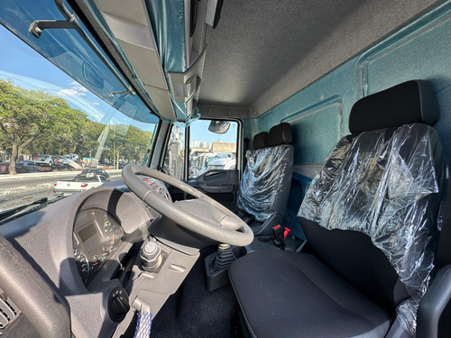 Iveco 24-280 Tector Ano 2023 0km 6x2 = 2425 2426 2429 2430