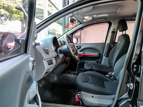 Imagem 4 de 12 de Fiat Uno 1.4 Evo Sporting 8v 2013