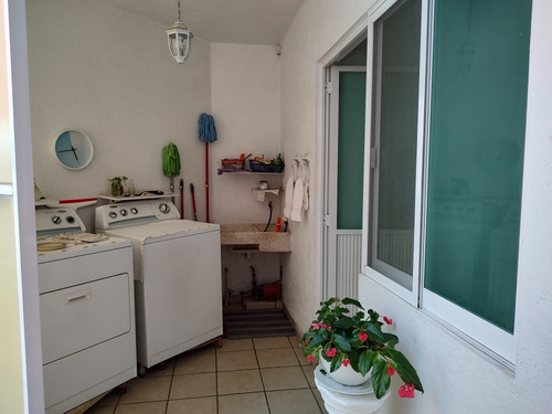 Imagen 23 de 24 de Bonita Casa En Fraccionamiento Joyas De Cortes Al Norte De Cuernavaca Tiene Una Exelente Vista Y El Clima Es Sensacional