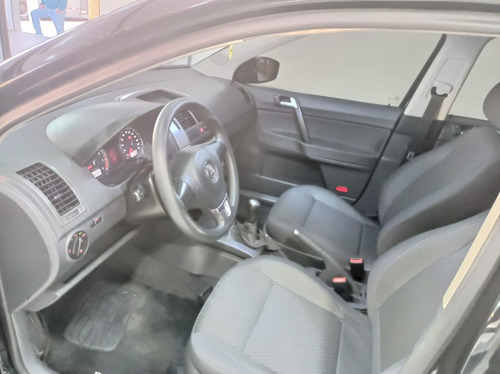 Imagem 12 de 16 de Volkswagen Polo Sedan