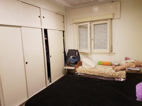 Imagen 7 de 9 de Chalet Ph En Venta En Castelar Norte