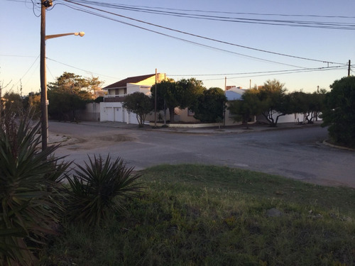 Imagen 3 de 4 de Vendemos Tres Lotes En Block En Esquina A Una Cuadra Del Mar De Claromecó