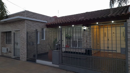 Casa Para 2 Familias En Venta En Isidro Casanova