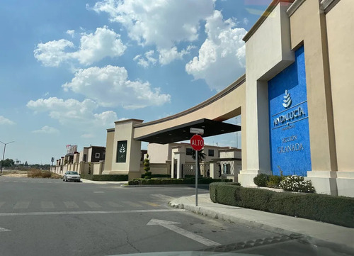 Reestrena Casa En Residencial Andalucia A 15 Min Del Aifa Con Seguridad 24 Hrs Y A 2 Min Aut Mex Pachuca