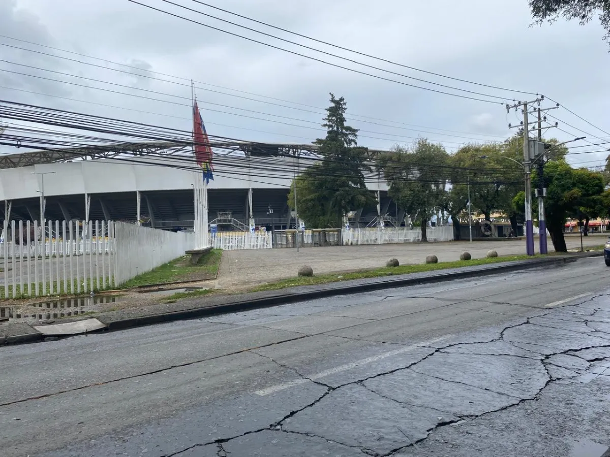 Imagen 2 de 22 de Se Vende Departamento Frente Estadio Ester Roa