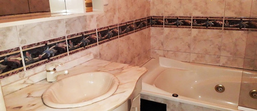 Venta Chalet 6 Ambientes En La Cafayate 4800.caba