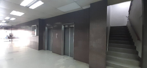 Imagen 6 de 14 de Alquiler Oficina Av Bolivar Kitchen Amplia Cod. 140562 Cesar