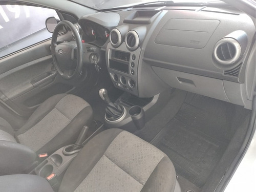 Imagem 10 de 10 de Ford Fiesta Flex 1.6