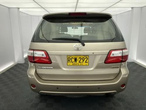 Toyota Fortuner 2.7l 4x2