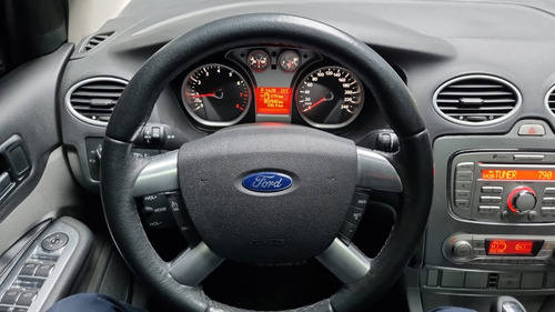 Ford Focus 2 2.0 Ghia At