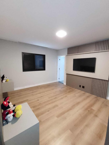 Casa Térrea Impecável Em Condomínio Fechado !!!!