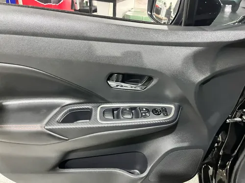 Nissan Versa 2023