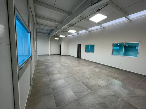 Nave Industrial En Microparque Pyme En Cumbres De Conin