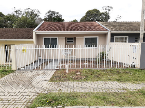 Casa De 3 Quartos Mais Subsolo