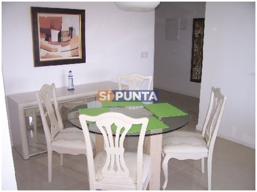 Imagen 2 de 9 de Apartamento En Alquiler Punta Del Este